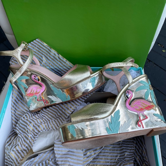 SOLD 🌟Host Pick 🌟🦩RARE Kate Spade Metallic Gold Darie Wedge Sandal Size 6.5 - Picture 5 of 10